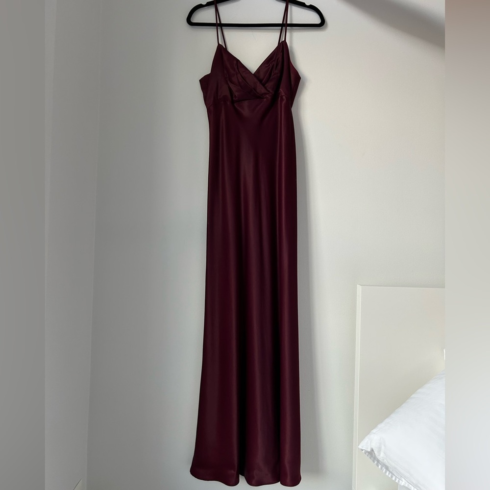 Onyx Nite Burgundy Satin Gown - Size 6